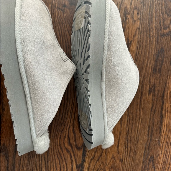 UGG Gray Mule-Style Slippers - Picture 5 of 7